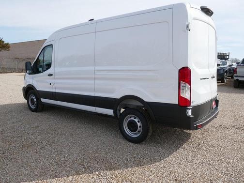 2026 Ford Transit-250 148 WB Medium Roof Cargo