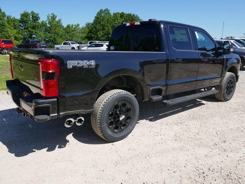 Agate Black Metallic 2026 Ford F-250 Lariat