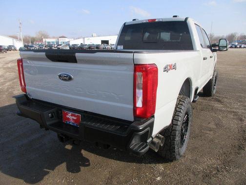 Avalanche 2026 Ford F-250 XL