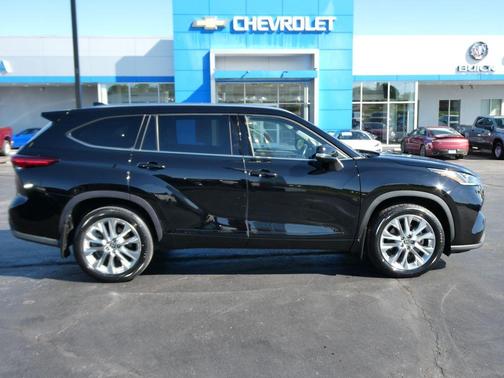 Midnight Black Metallic 2020 Toyota Highlander Limited