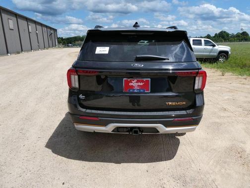 Agate Black Metallic 2026 Ford Explorer Tremor