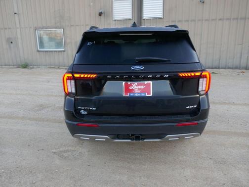 Agate Black Metallic 2026 Ford Explorer Active