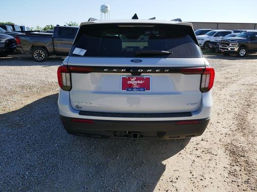 Space White Metallic 2026 Ford Explorer Active