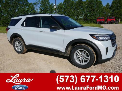 Space White Metallic 2026 Ford Explorer Active