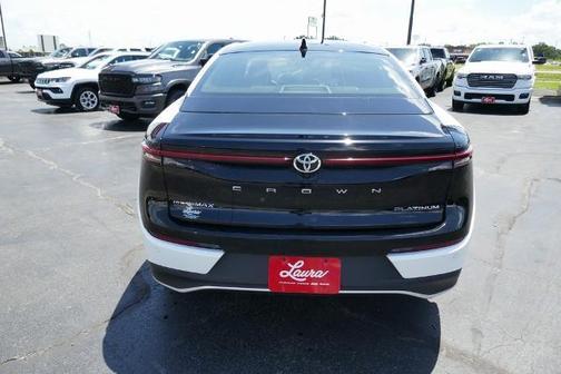 2023 Toyota Crown Platinum