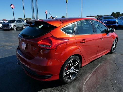 2018 Ford Focus ST Base