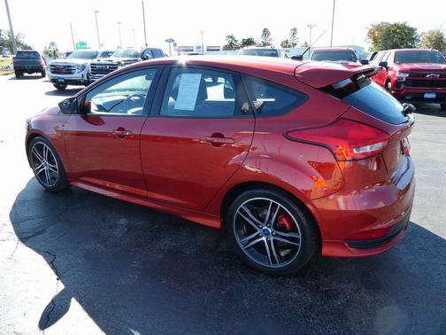 2018 Ford Focus ST Base