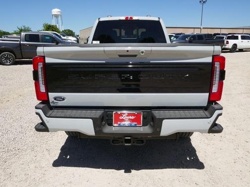 Avalanche 2026 Ford F-350 Platinum