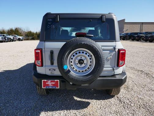 Avalanche Gray 2026 Ford Bronco Base