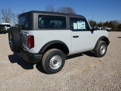 Avalanche Gray 2026 Ford Bronco Base