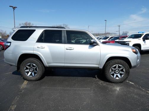 2023 Toyota 4Runner TRD Off Road