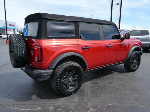 2023 Ford Bronco Black Diamond