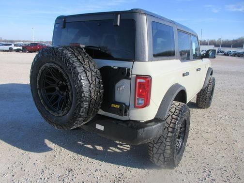 Desert Sand 2026 Ford Bronco Big Bend