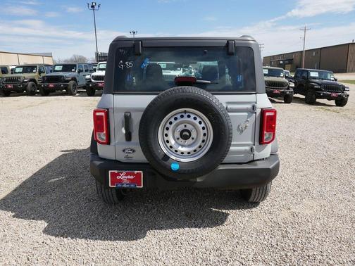 Avalanche Gray 2026 Ford Bronco Base