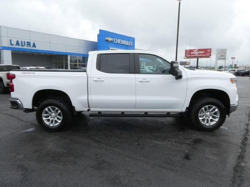 Summit White 2022 Chevrolet Silverado 1500 LT