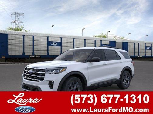Space White Metallic 2026 Ford Explorer Active