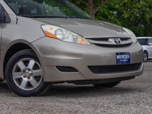 2009 Toyota Sienna LE