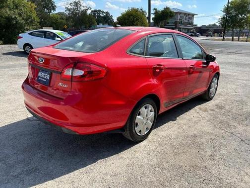 2013 Ford Fiesta SE