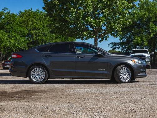 2015 Ford Fusion Hybrid SE