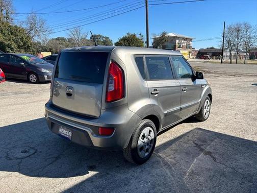 2013 Kia Soul Base