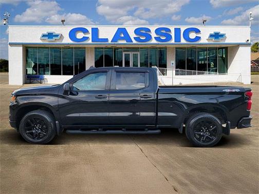 2023 Chevrolet Silverado 1500 Custom