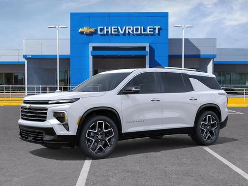 Polar White Tricoat 2026 Chevrolet Traverse High Country