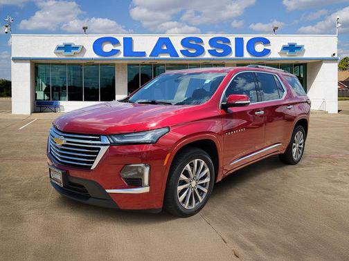 Radiant Red Tintcoat 2023 Chevrolet Traverse Premier
