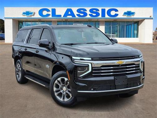 2025 Chevrolet Suburban LT