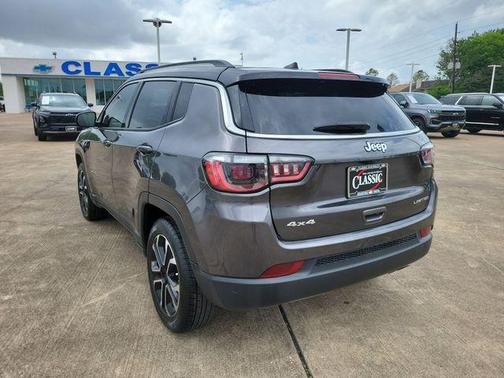 Granite Crystal Metallic Clearcoat 2022 Jeep Compass Limited