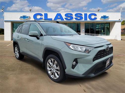 2021 Toyota RAV4 XLE Premium