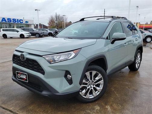 2021 Toyota RAV4 XLE Premium