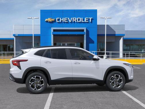 Summit White 2026 Chevrolet Trax LT