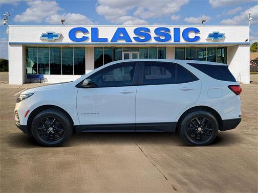 2022 Chevrolet Equinox LS