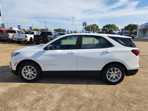 2022 Chevrolet Equinox LS