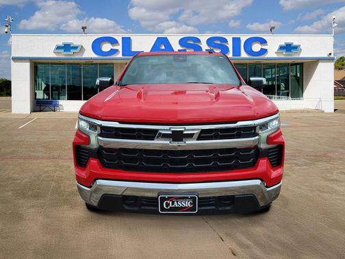 Red Hot 2022 Chevrolet Silverado 1500 LT