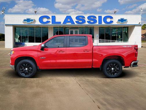 Red Hot 2022 Chevrolet Silverado 1500 LT