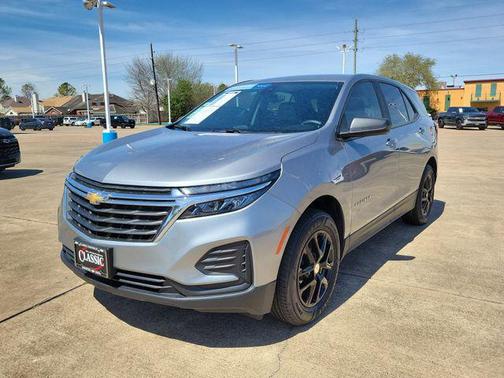 2023 Chevrolet Equinox LS