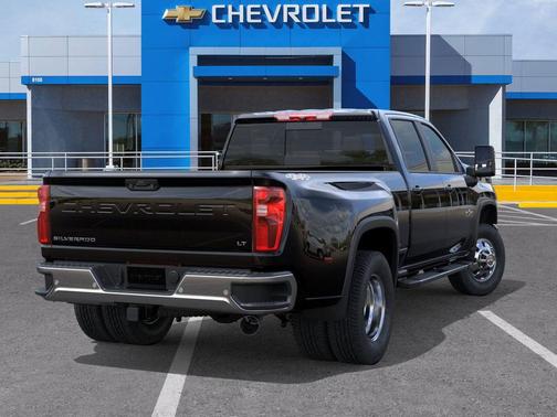 2026 Chevrolet Silverado 3500 LT