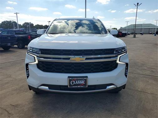 2023 Chevrolet Suburban LS