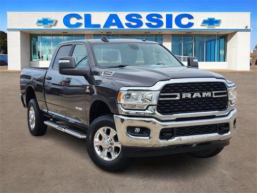 2023 RAM 2500 Big Horn Crew Cab 4x4 6'4' Box