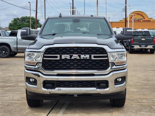 2023 RAM 2500 Big Horn Crew Cab 4x4 6'4' Box