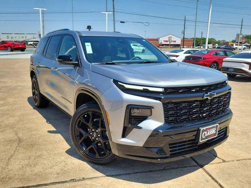 Sterling Gray Metallic 2025 Chevrolet Traverse RS