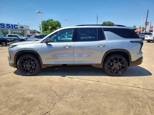 Sterling Gray Metallic 2025 Chevrolet Traverse RS