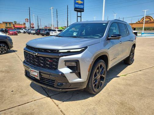 Sterling Gray Metallic 2025 Chevrolet Traverse RS