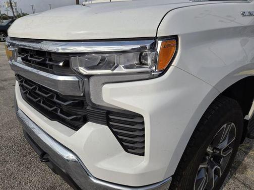 Summit White 2024 Chevrolet Silverado 1500 LT
