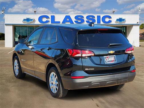 2023 Chevrolet Equinox LS