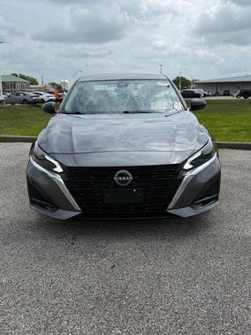 Gun Metallic 2025 Nissan Altima 2.5 SV