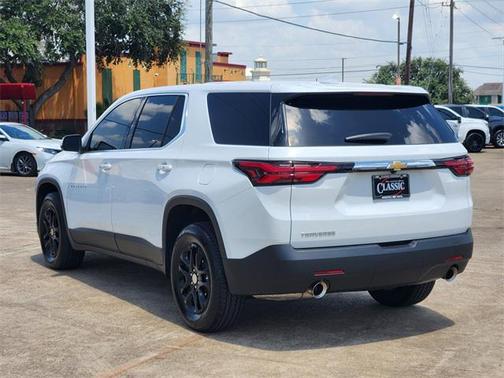 2023 Chevrolet Traverse LS