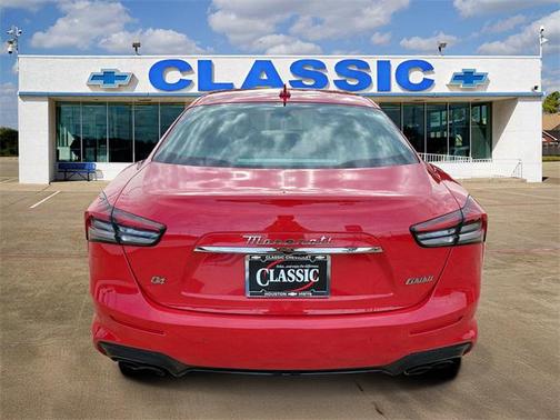 2022 Maserati Ghibli F Tributo Q4