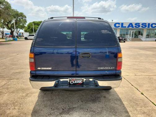 Indigo Blue Metallic 2002 Chevrolet Tahoe LS